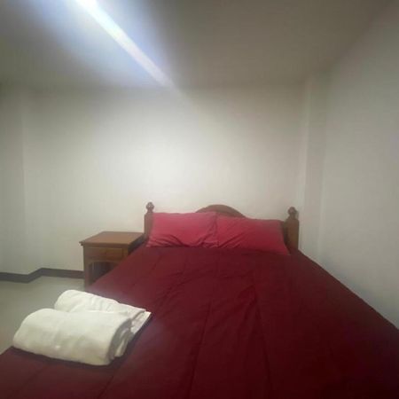 Oyo 1135 Triple A Residence Csiangmaj Kültér fotó