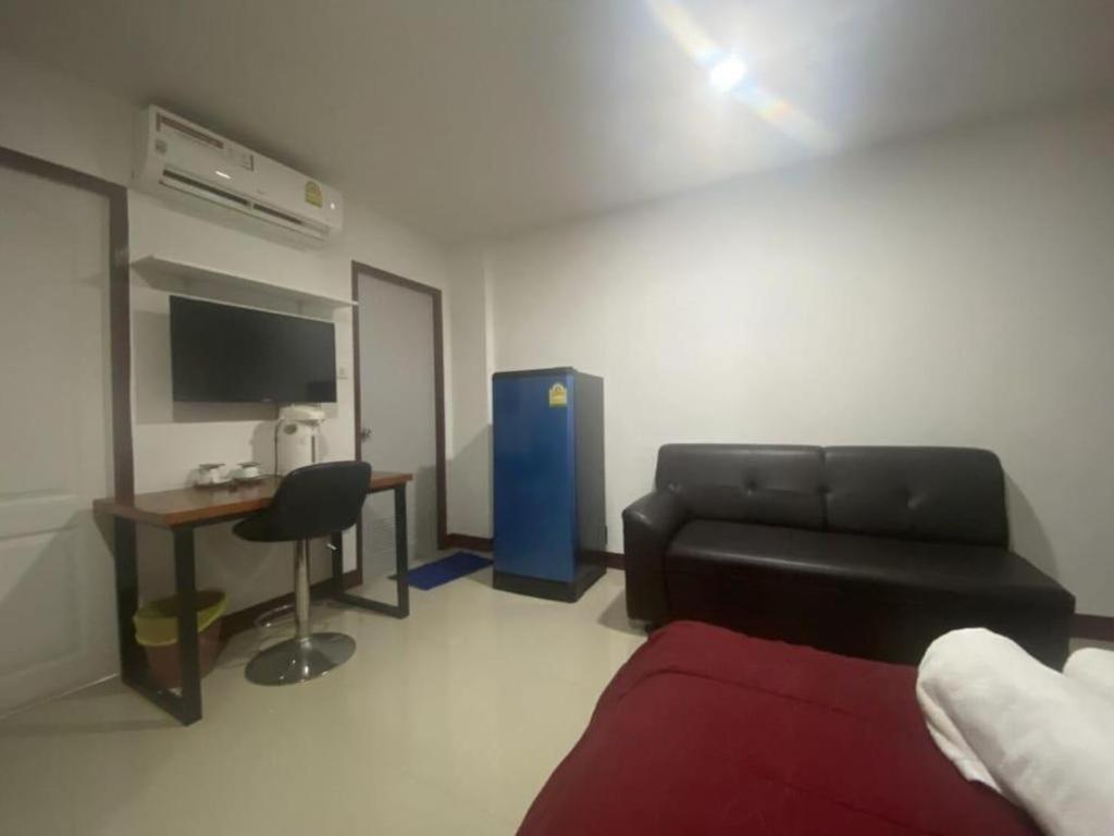 Oyo 1135 Triple A Residence Csiangmaj Kültér fotó