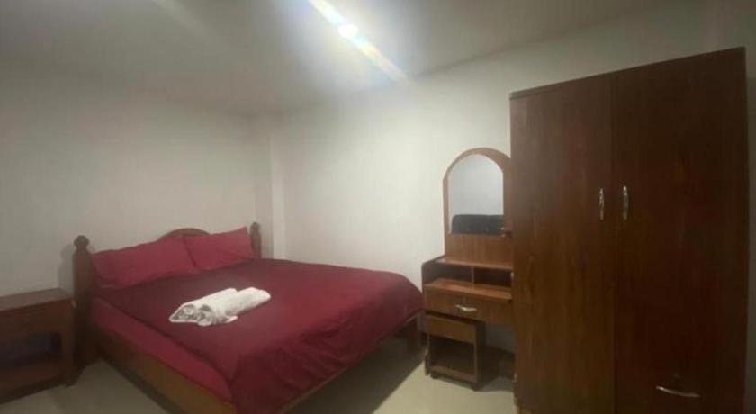 Oyo 1135 Triple A Residence Csiangmaj Kültér fotó