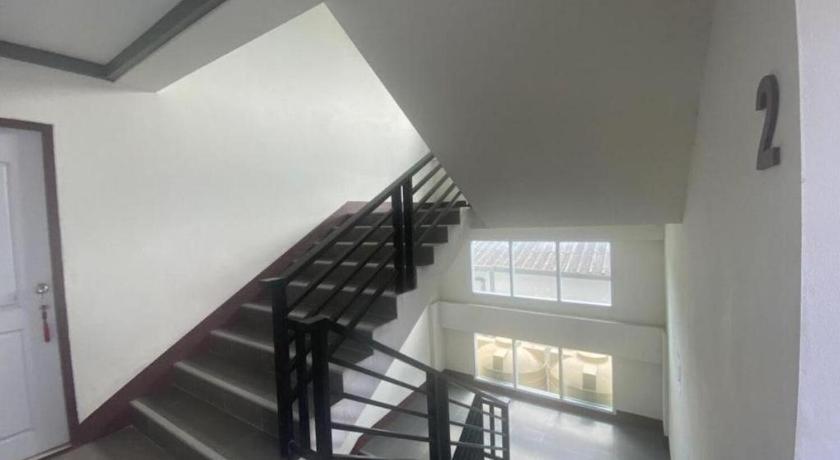 Oyo 1135 Triple A Residence Csiangmaj Kültér fotó